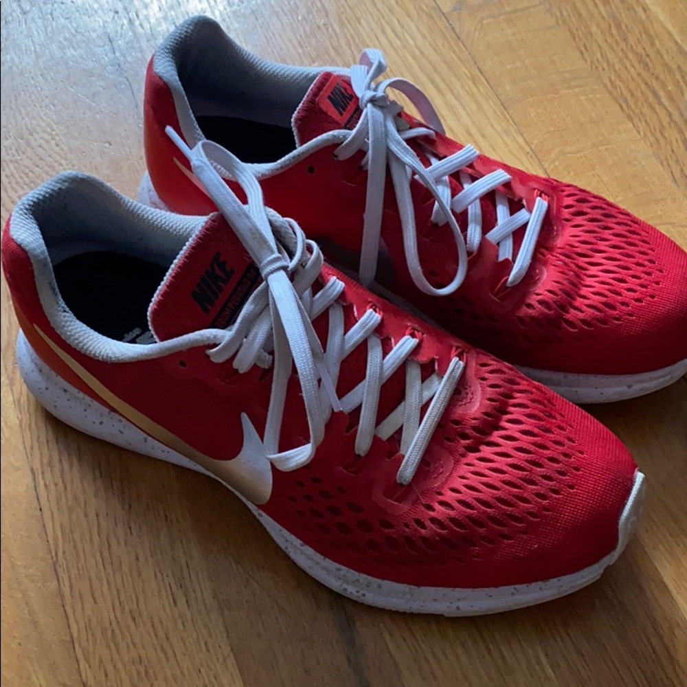 NIKE Zoom